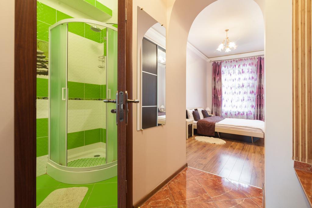 Near Opera Apartment Lviv Dış mekan fotoğraf