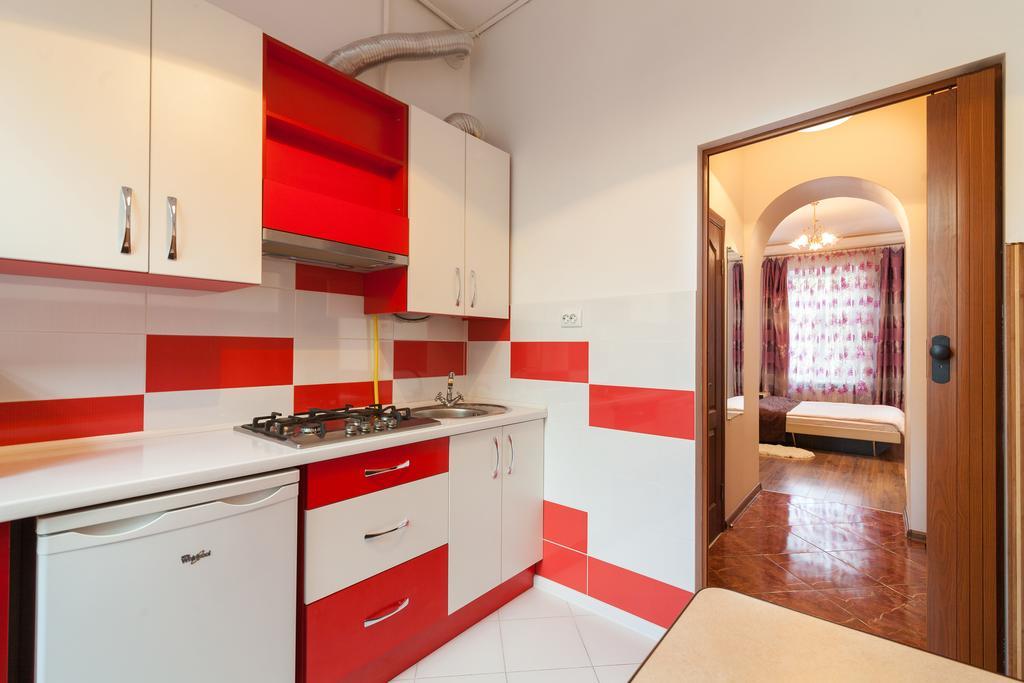 Near Opera Apartment Lviv Dış mekan fotoğraf