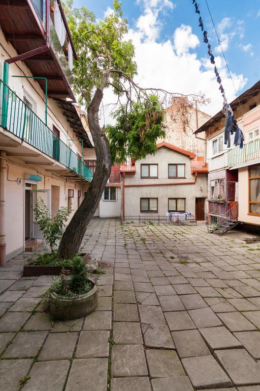 Near Opera Apartment Lviv Dış mekan fotoğraf